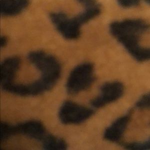 Meet your Posher, Claudia